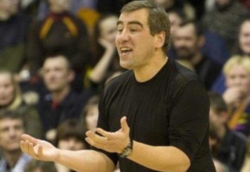 Говерла с Политехникой сыграют в Ивано-Франковске