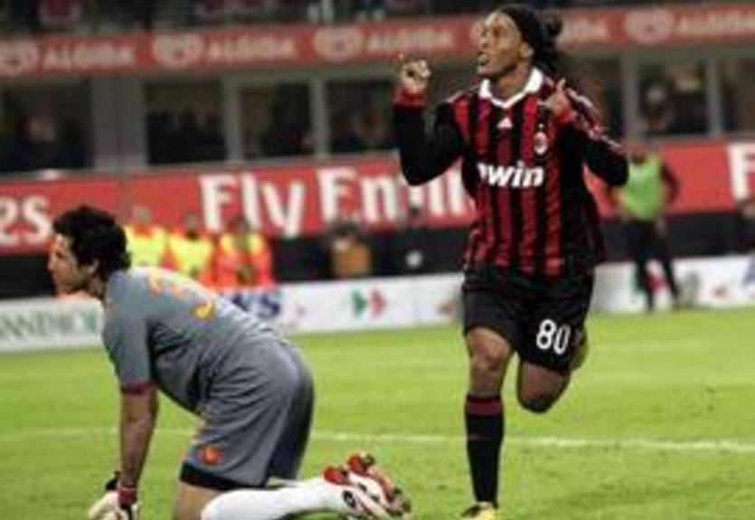 Роналдиньо:  &quot;Мы должны вернуться с победой из Мадрида&quot;