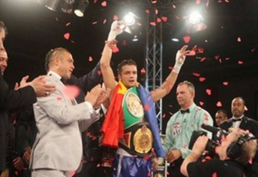 Гомес нокаутировал Переса