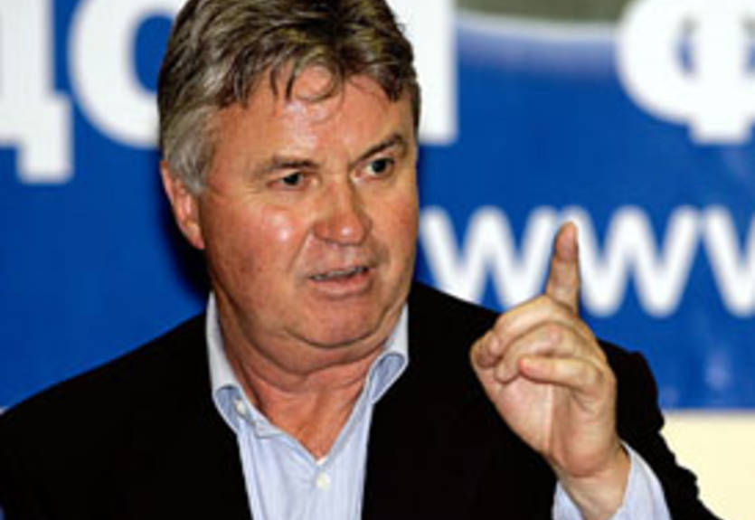 Хиддинк: после России - Турция?