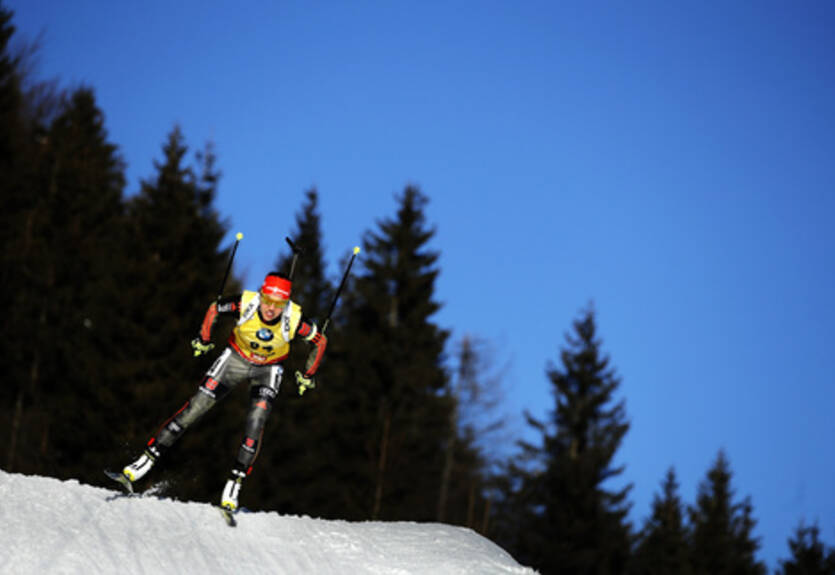 Биатлон: Далмайер победила в гонке преследования, Варвинец - седьмая