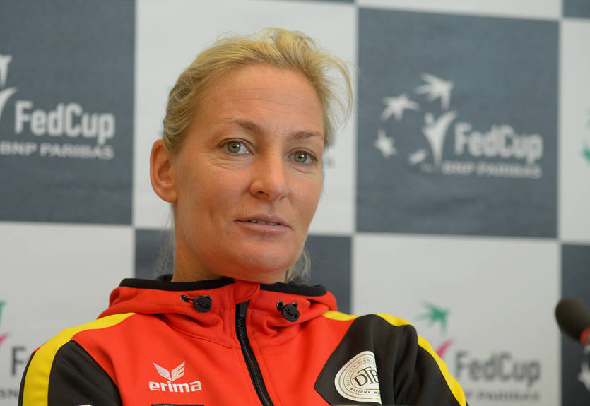 Капитан сборной Германии: WTA испугалась Шарапову Капитан сборной Германии: WTA испугалась Шарапову