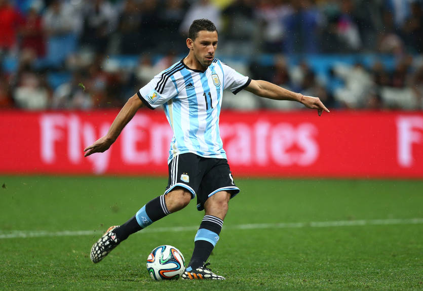 Аргентинский футболист поздравил 105-летнюю поклонницу с днем рождения