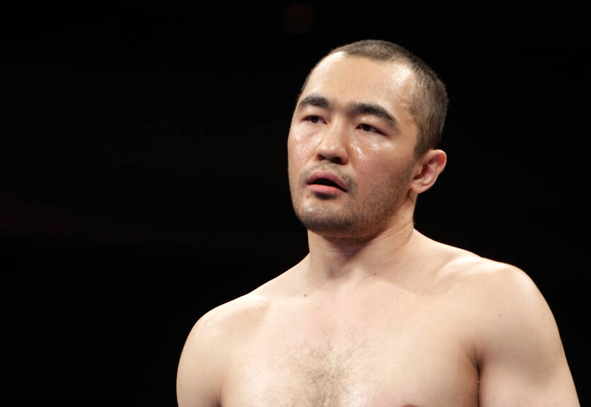 Дортикос и Шуменов проведут поединок за право биться с Лебедевым