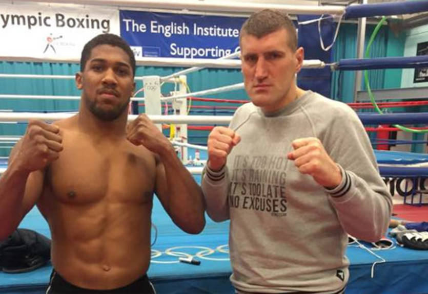 Вах: В спаррингах Джошуа пропускает удары, которых следовало избегать
