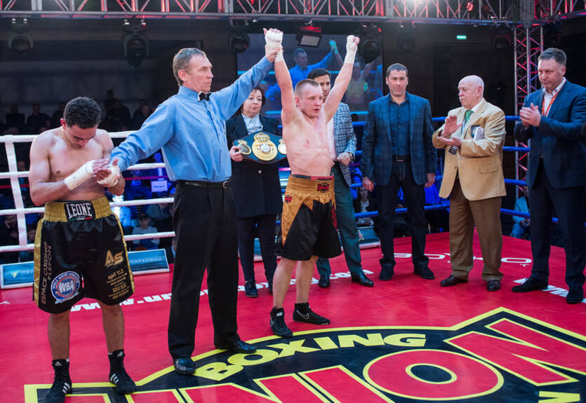 Далакян, Ефимович и Егоров защитили титулы WBA Continental