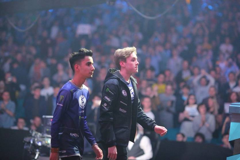 twitter.com/dotasltv