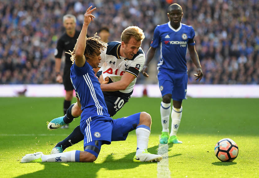 Борнмут заплатит 32 млн за двух футболистов Челси – СМИ