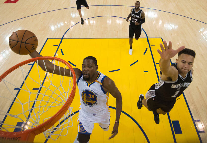 НБА: роскошный проход Дюранта в подборке лучших моментов дня