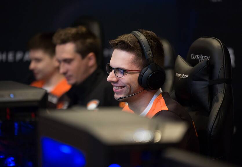 Игрок Virtus.pro: Хотелось бы поставить "злых гениев" на место