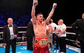 Судья в чемпионском бою перепутал боксеров, насчитав победу проигравшему Судья в чемпионском бою перепутал боксеров, насчитав победу проигравшему