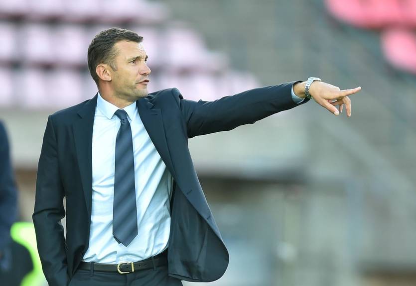 Стоять, б***ь: как Шевченко успокаивал болельщиков