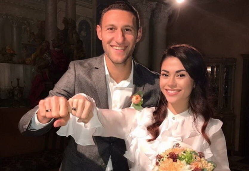 Защитник Шахтера, воспользовавшись паузой в чемпионате, сыграл свадьбу