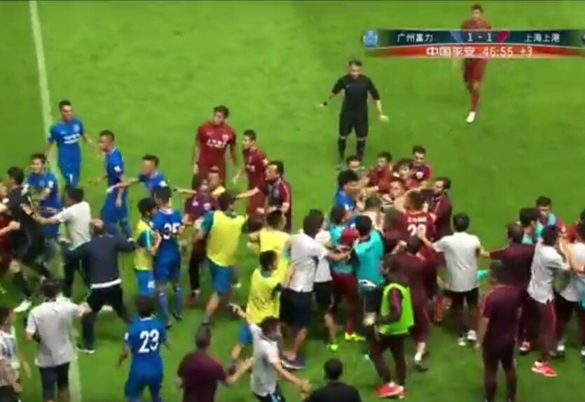 Оскар спровоцировал массовую драку в Китае