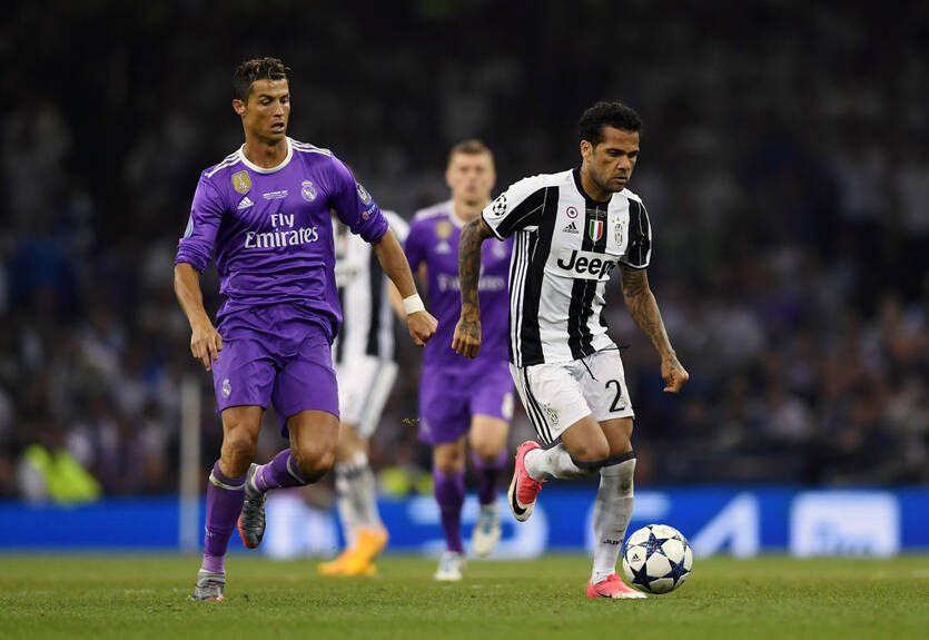 Манчестер Сити договорился с Дани Алвесом – СМИ Манчестер Сити договорился с Дани Алвесом – СМИ