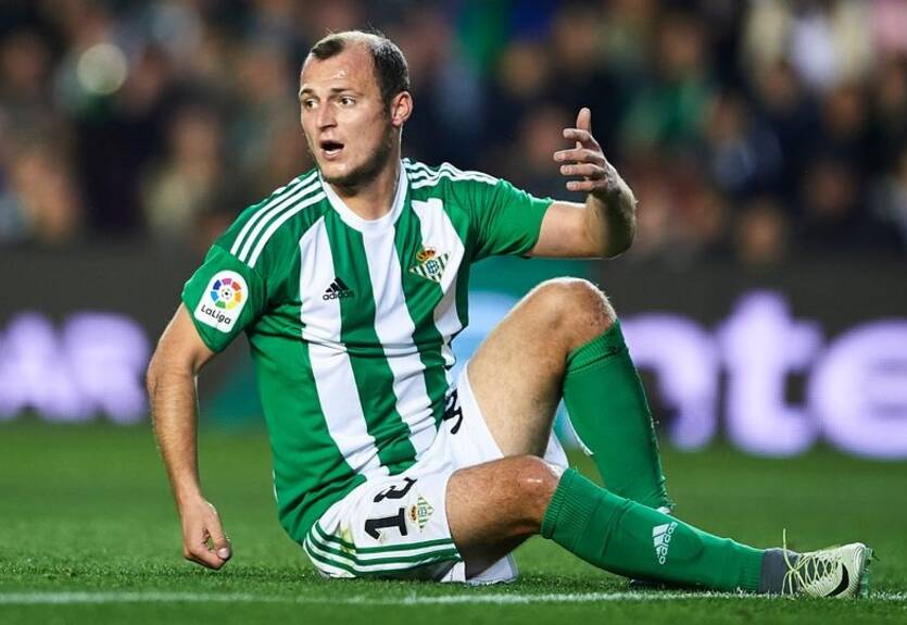 Зозуля – в числе главных претендентов на уход из Бетиса