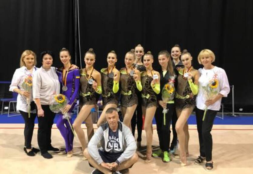 Украина завоевала серебро на этапе Кубка мира по художественной гимнастике Украина завоевала серебро на этапе Кубка мира по художественной гимнастике