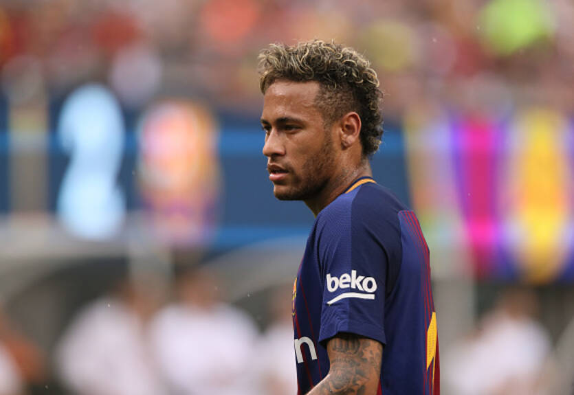 Неймара оправдали по делу о фальсификации документов и невыплате налогов