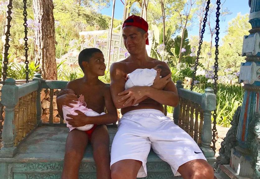 Магическая цифра: Роналду хочет завести семерых детей