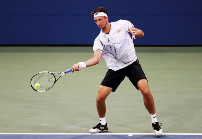 Стаховский в Испании проиграл 275-й ракетке мира