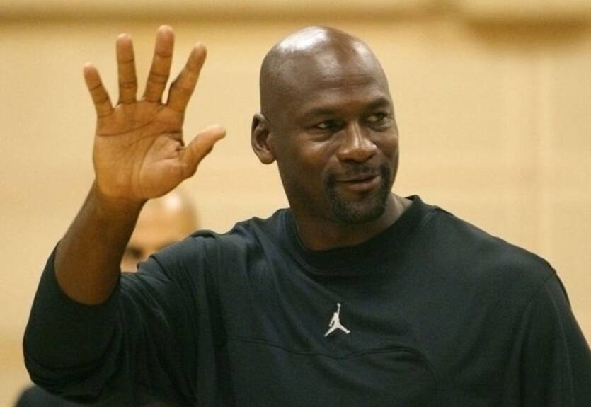 Майкл Джордан: ЛаВар Болл не обыграл бы меня, даже будь я одноногим Майкл Джордан: ЛаВар Болл не обыграл бы меня, даже будь я одноногим