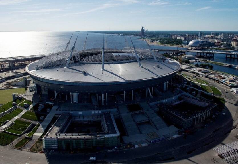 Солист группы Ленинград написал стихи о бакланах, вредящих стадиону Зенита Солист группы Ленинград написал стихи о бакланах, вредящих стадиону Зенита