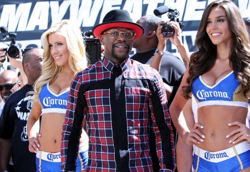 Красавицы на миллион: Ring Girls поединка Мейвезер - Макгрегор