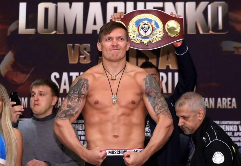 Усик – Хук: украинец тяжелее соперника