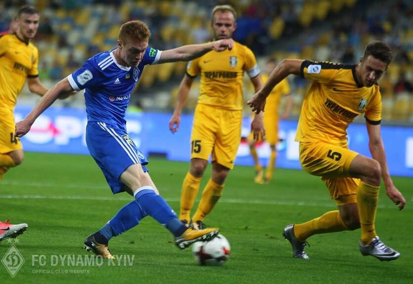 Динамо без проблем справилось с Александрией