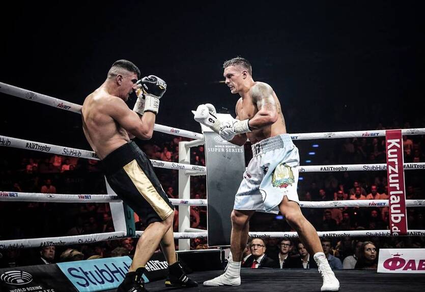 Усик после победы над Хуком поднялся в ТОП-20 лучших боксеров мира