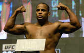 Кормье восстановлен в статусе чемпиона UFC