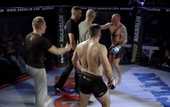 Австрийский боец MMA напал на рефери после боя