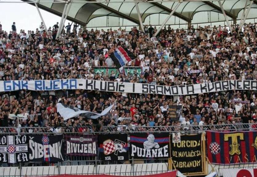 Хорватские ультрас устроили масштабную драку Хорватские ультрас устроили масштабную драку