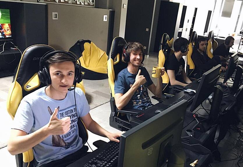 Natus Vincere прошли на PGL Open Bucharest 2017