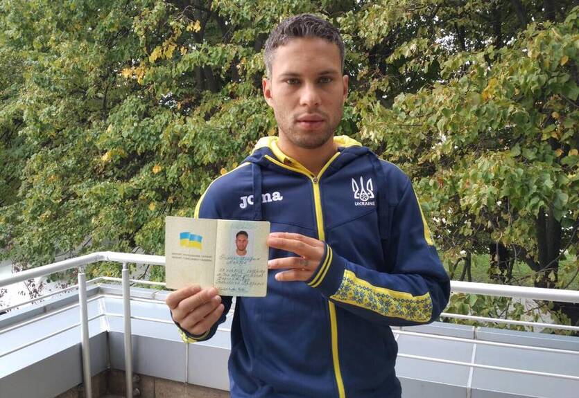 Марлос потеряет украинское гражданство, если не откажется от бразильского