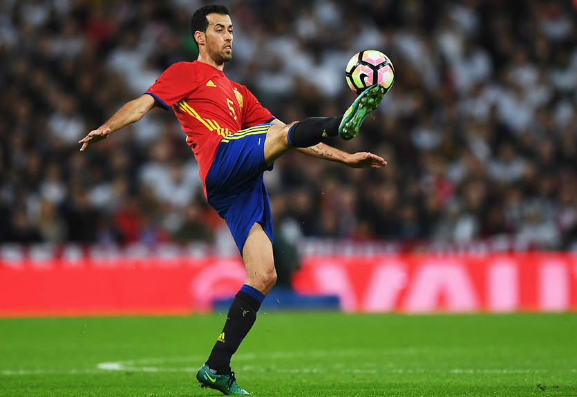 Бускетс: Я горжусь тем, что сыграл 100 матчей за сборную Испании Бускетс: Я горжусь тем, что сыграл 100 матчей за сборную Испании