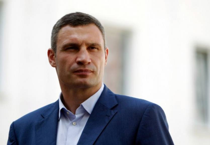 Кличко: Жаль, что я не зашел в раздевалку сборной Украины перед матчем с Хорватией Кличко: Жаль, что я не зашел в раздевалку сборной Украины перед матчем с Хорватией