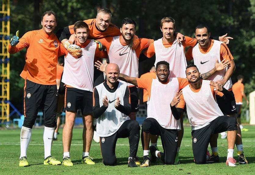 Фейеноорд – Шахтер: где смотреть матч Лиги чемпионов Фейеноорд – Шахтер: где смотреть матч Лиги чемпионов