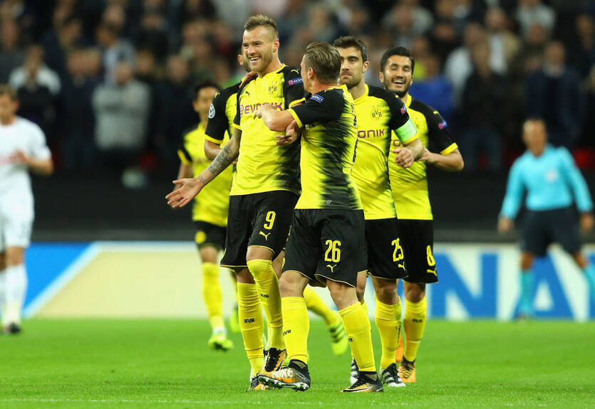 Гол с подачи Ярмоленко стал лучшим в Бундеслиге по итогам сентября