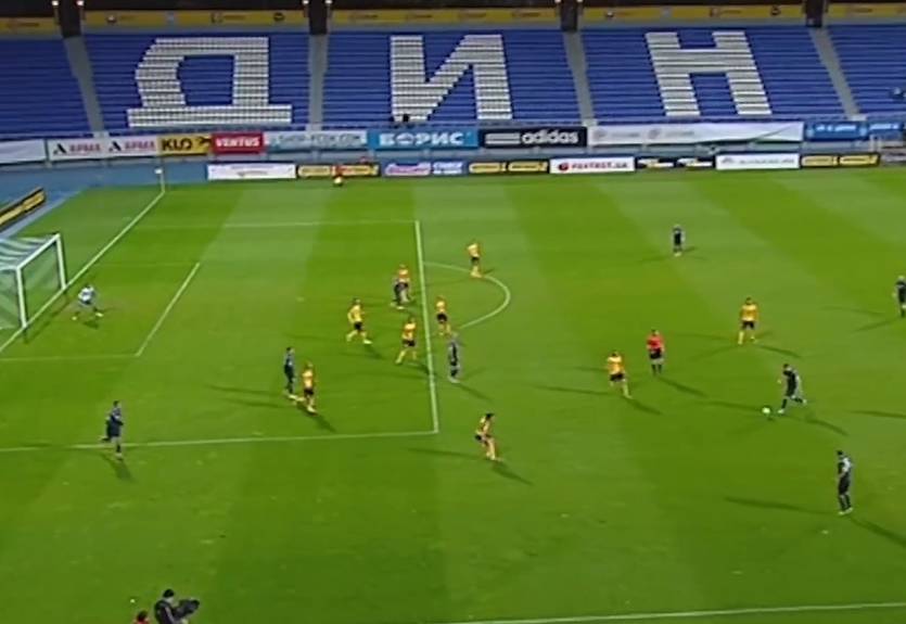 Невероятный гол Брикнера, который может стать лучшим в сезоне