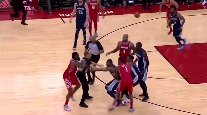 кадр из видео