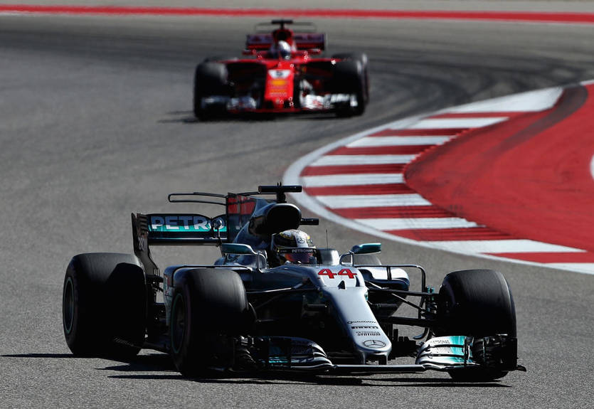 Экклстоун: Мерседес помог Феррари доработать двигатель