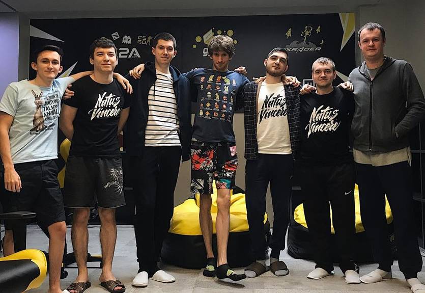 Спасибо, парни! С нас причитается: Virtus.pro поблагодарили Na'Vi за слот на мэйджоре