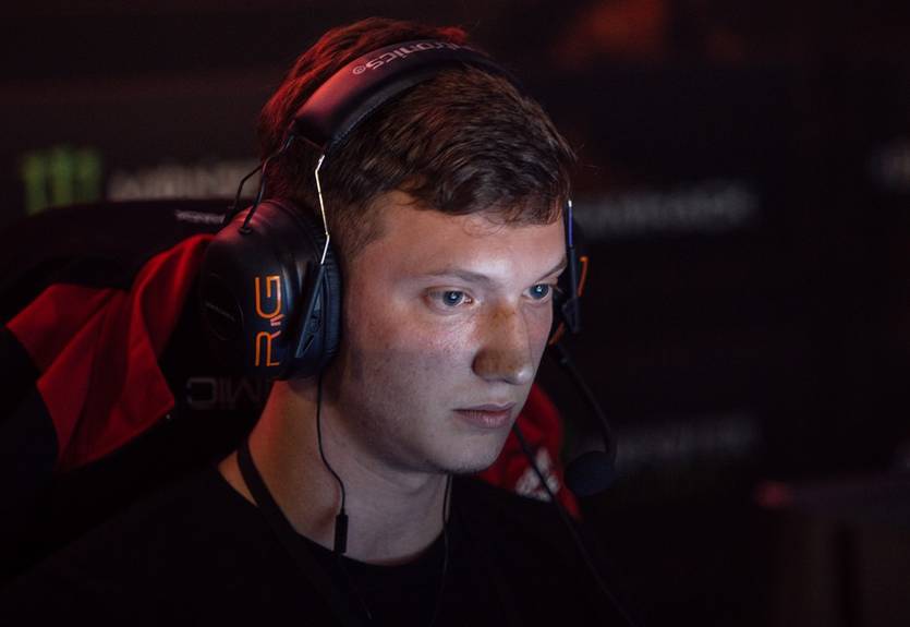 Resolut1on: В начале сезона мы с тиммейтами не всегда были на одной волне Resolut1on: В начале сезона мы с тиммейтами не всегда были на одной волне