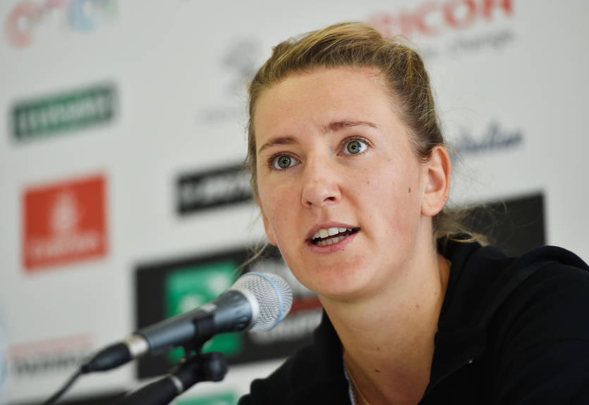 Азаренко: Как вы назовете парня, который не говорит в лицо, а гавкает на вас издалека?