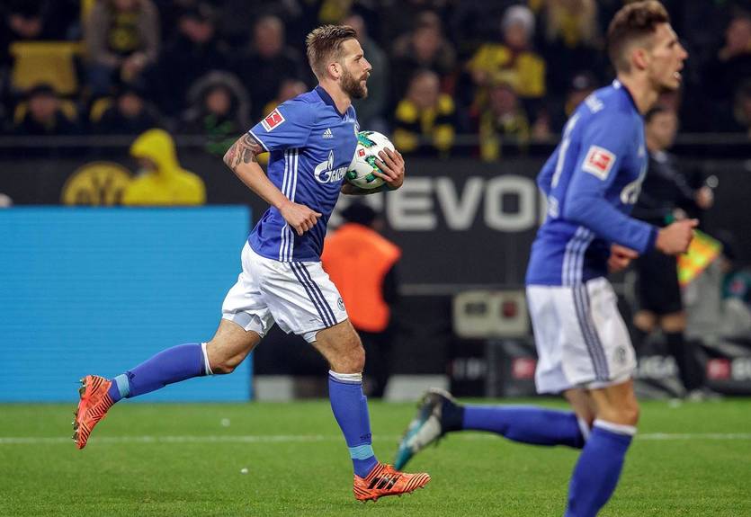 Шальке матчем с Боруссией повторил уникальное достижение Баварии