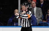 Третьеклассник, мечтающий стать арбитром, получил от НХЛ трогательный подарок Третьеклассник, мечтающий стать арбитром, получил от НХЛ трогательный подарок