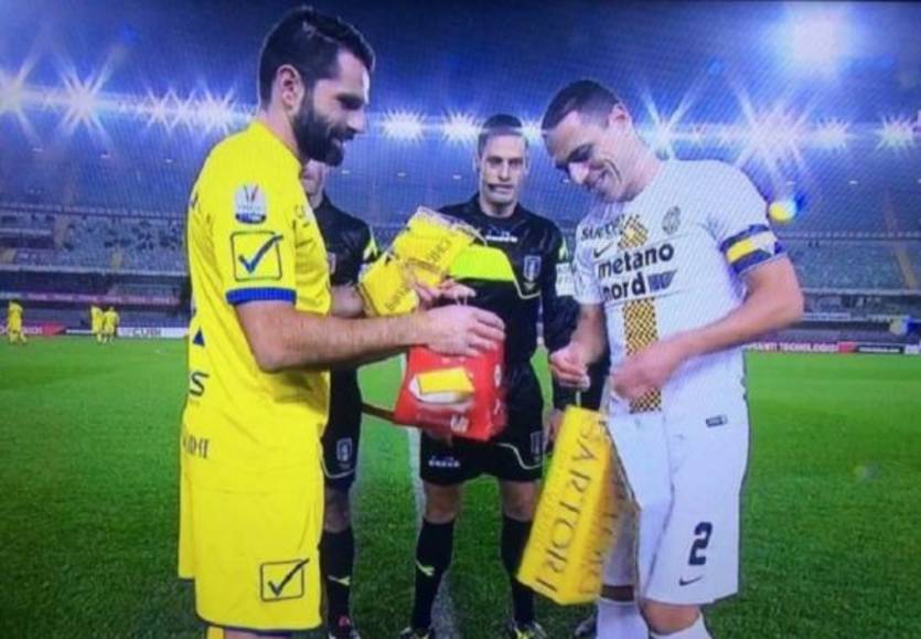 twitter.com/Santi_Vatt