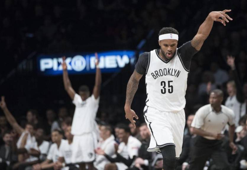 Бруклин обменял Букера в Филадельфию