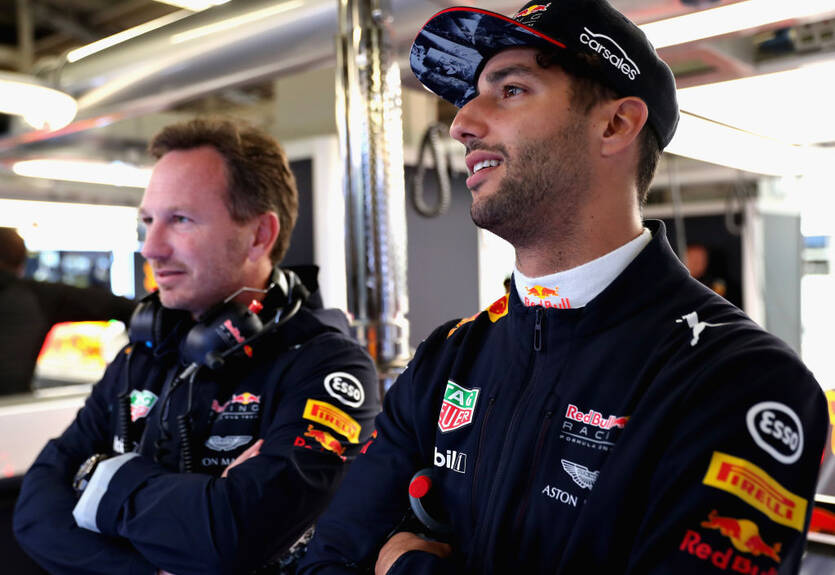 Хорнер: Ред Булл не сможет ждать решения Риккардо вечно